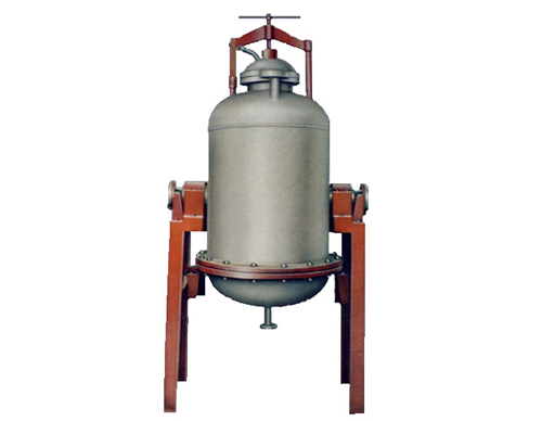 <b>IG-1.5,1.0型列管式過(guò)濾器可廣泛用于醫藥、食品、化工、輕工等行業(yè)的液-固相精過(guò)濾。它可用于壓濾，抽濾，壓濾加抽濾。本產(chǎn)品的濾材可根據要求采用帆布，滌綸絨布，濾紙、紙漿、</b>